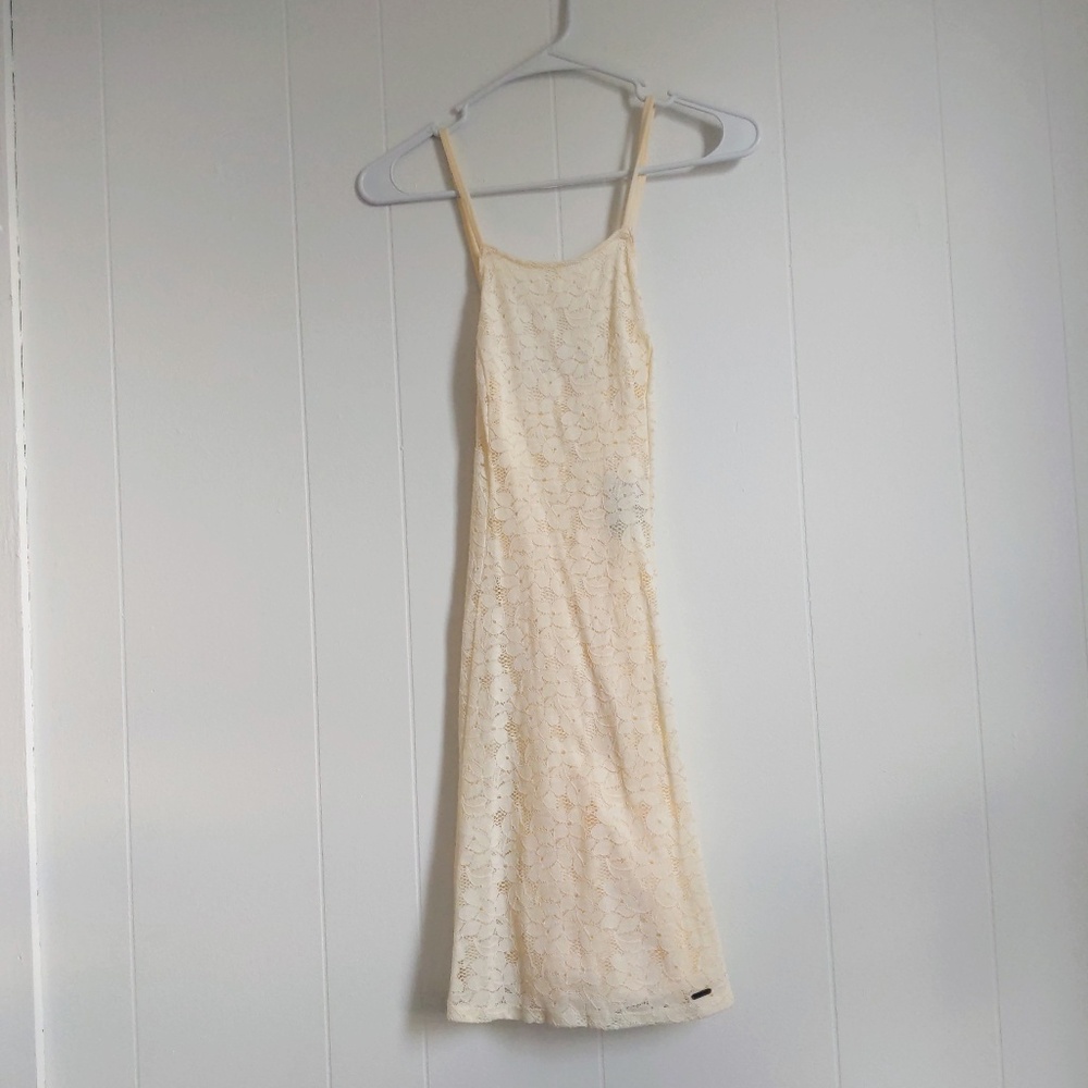 White Flower Lace Hollister Dress w/ Tags
